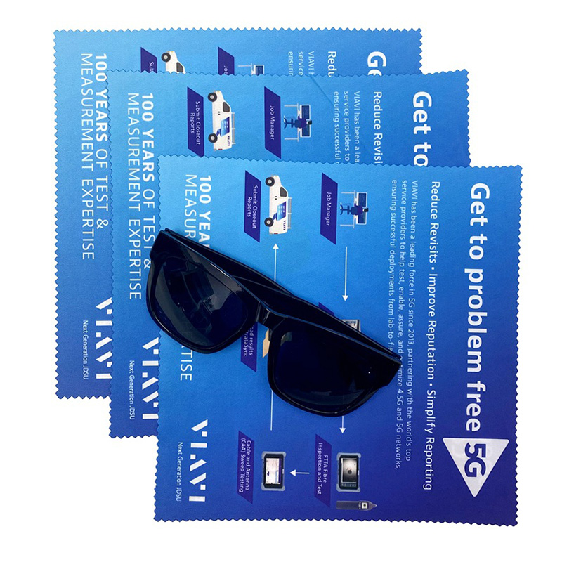 Brillenputztuch mit Logo